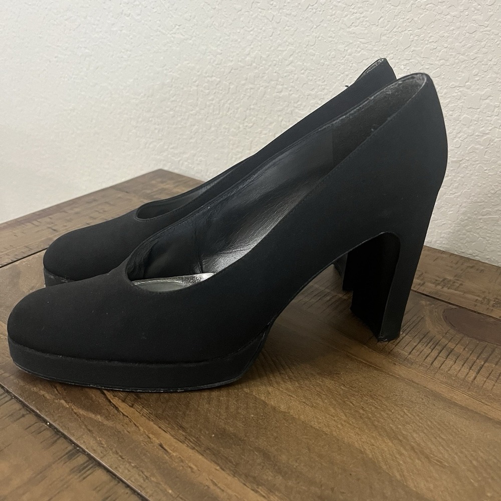 STUART WEITZMAN Black Knit Fabric Round Toe Chunky‎ Heels Sz. 9